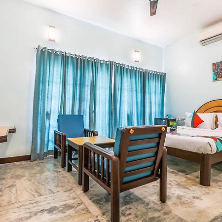 Fabexpress Santhi Inn - 500 Meters From Promenade Beach 퐁디셰리 외부 사진