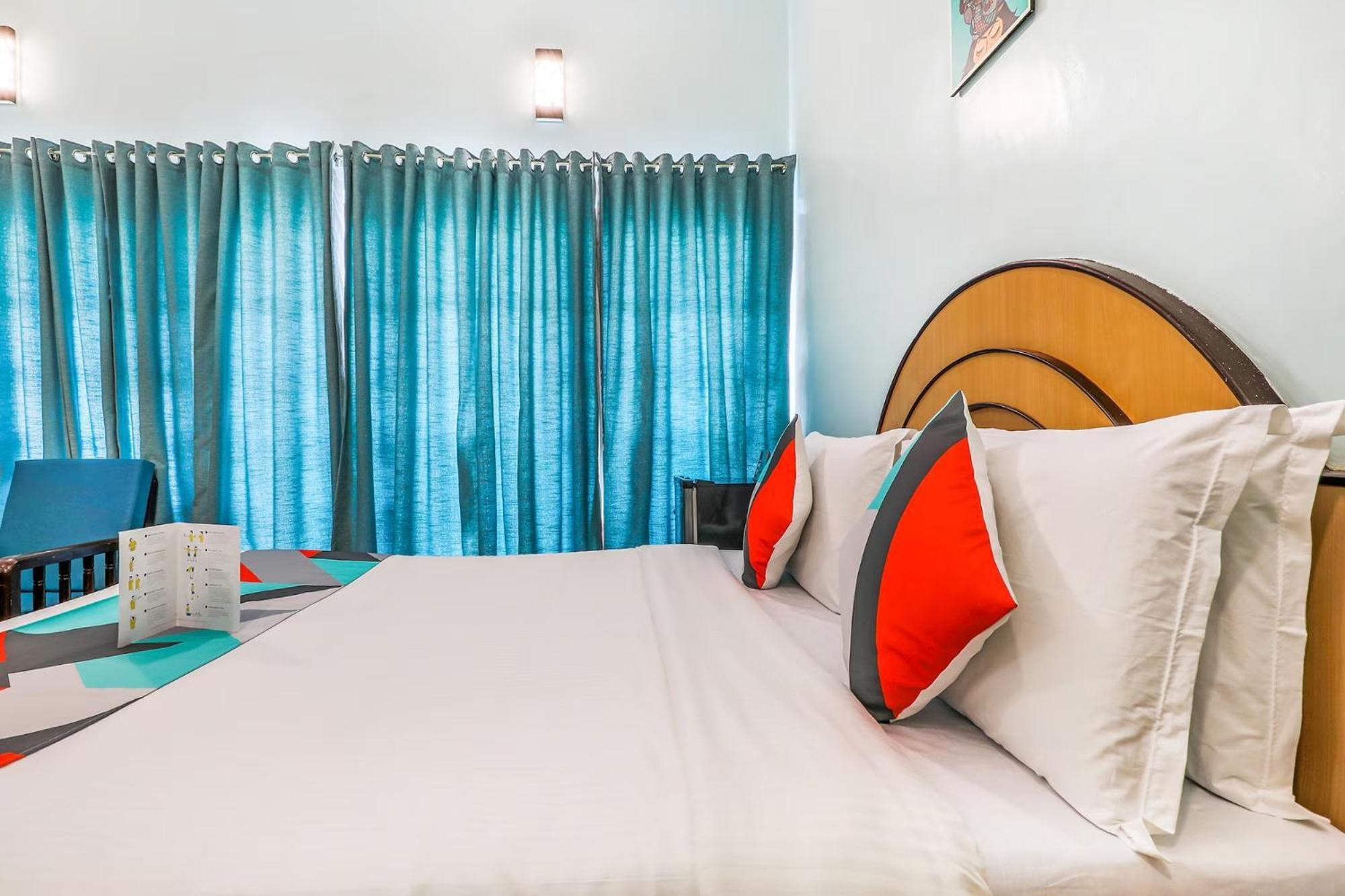 Fabexpress Santhi Inn - 500 Meters From Promenade Beach 퐁디셰리 외부 사진